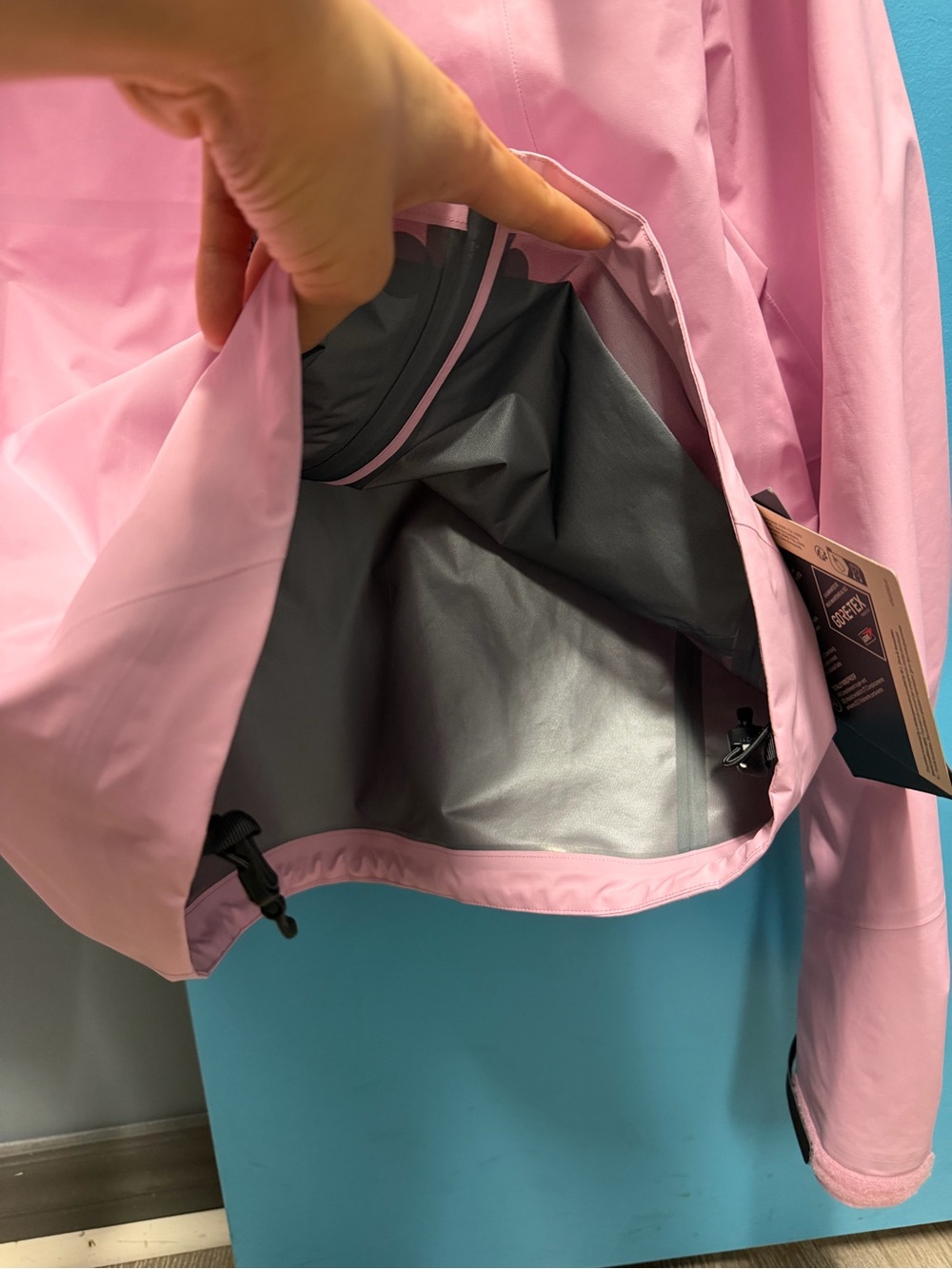 Arc'teryx Women's Naya Jacket - Picture 5 of 5